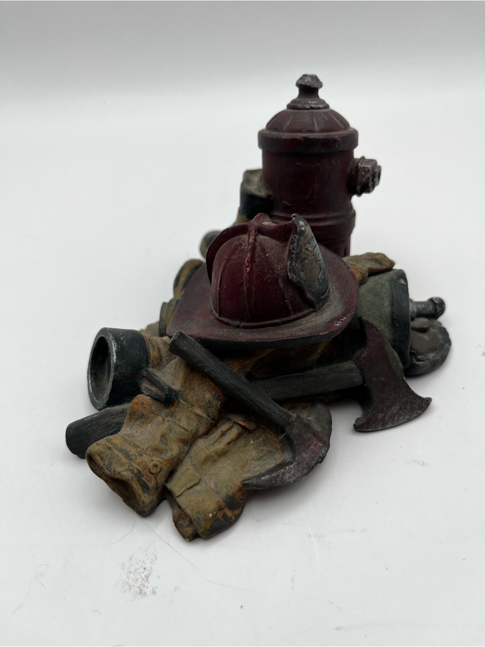 Keypoint Firefighter Gear Figurine Helmet Boots Axes Hydrant Resin Decor 44830